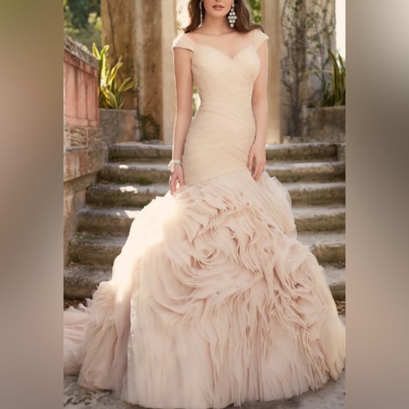 Wedding Dress Plus Size - Picture 1 of 2